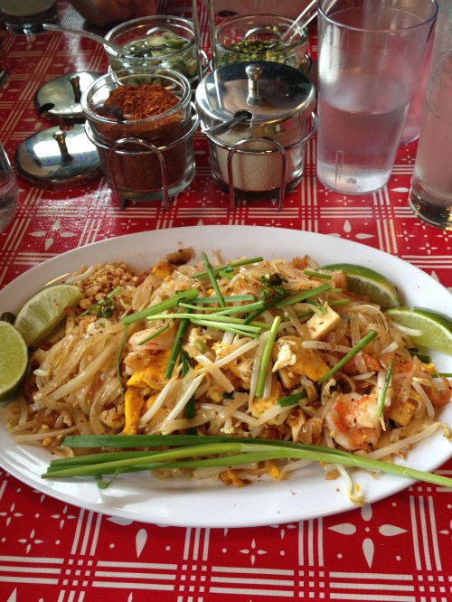 pad thai sen yai